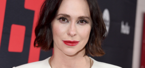 Jennifer Love Hewitt Shows Never-Before-Seen Photo of Her 3 Children on New Book Cover