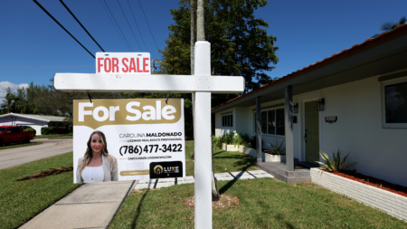 Florida Down Payments Plunge as People Rush to Sell Houses
