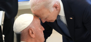 Donald Trump Responds to Photo of Pope Francis and Joe Biden—’Freaking Out’