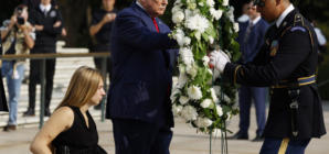 Donald Trump ‘Fuels Fire’ After Arlington Controversy: Ex-Aide