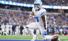 Lions’ David Montgomery Helped Off Field With Apparent Injury