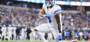 Lions’ David Montgomery Helped Off Field With Apparent Injury