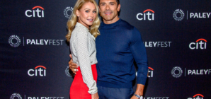 Kelly Ripa Reveals Awkward Moment Husband Mark Consuelos Always Blows Up Her Phone