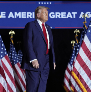 Trump Shuffles Around Stage for Almost 20 Minutes After Mic Cuts at Rally