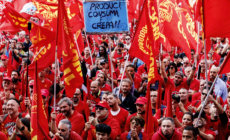 Tens of Thousands of Italian Autoworkers Join First Strike in 20 Years