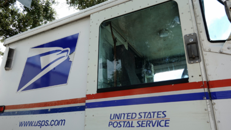 Is There Mail on Thanksgiving? UPS, USPS, FedEx Hours Today
