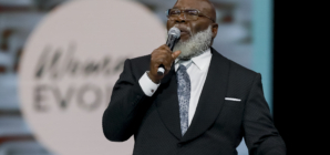 Texas Bishop T.D. Jakes Responds to Health Scare During Sunday Sermon