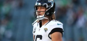 Jaguars’ Trevor Lawrence Exits Game After Brutal Hit to Head