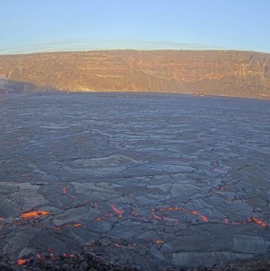 Volcanic Smog Threatens Hawaii as Kilauea Erupts Again