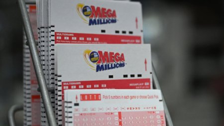 What Are Your Odds of Winning $1B Mega Millions as a Late Christmas Gift?