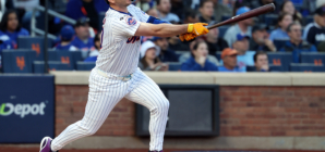 Mets’ Projected $174 Million Slugger Predicted to Sign With NL Contender