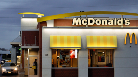 A Complete List of Fast Food Chains and Restaurants Open on New Year’s Day