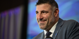 Patriots’ Mike Vrabel Makes Second Big Hire, Poaching Former Lions Coach as DC