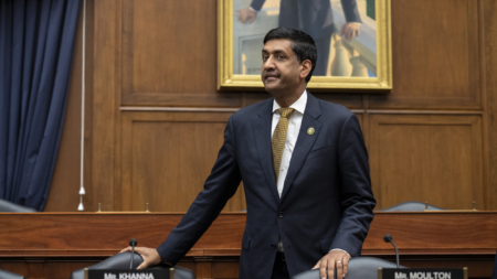 Democrat Says H-1B Visas ‘Being Abused’