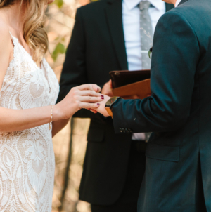 Wedding Guests Seated for ‘Beautiful’ Ceremony, But There’s a Problem: ‘I Cringed’