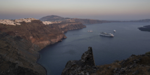 Emergency Crews Sent to Santorini as Quake Swarm Alarms Experts