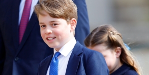 Prince George ‘Protecting’ Princess Charlotte Goes Viral