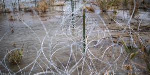 Arizona Lays More Razor Wire at Border