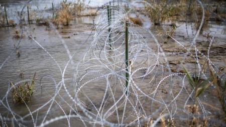 Arizona Lays More Razor Wire at Border