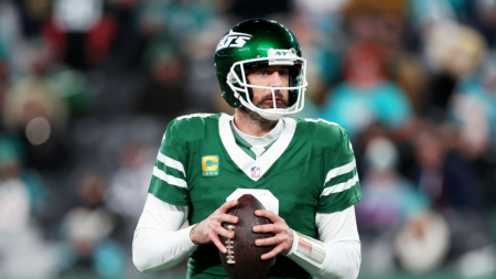 Steelers’ Cam Heyward Offers Blunt Statement on Aaron Rodgers’ Free Agency Status