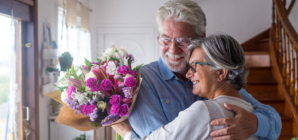 What Husband Has Done for Wife Every Week for 68 Years Melts Hearts 