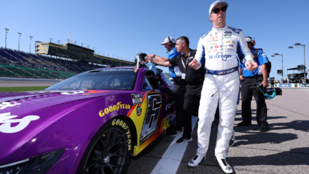 Watch: Brad Keselowski Loses Second-Place at Kansas As Tire Blows