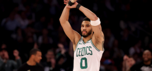 Celtics’ Jayson Tatum Exits Game 4 With Non-Contact Injury