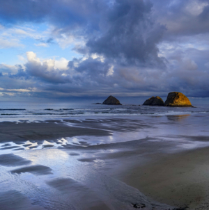 Axial Seamount Volcano Set to Erupt off US Coast: Should People Be Worried?
