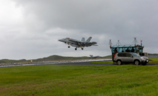 Frontline US Aircraft Carrier Near China Prepares for Military Action