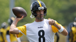 Aaron Rodgers Fit With Steelers Called Into Question by NFL Legend