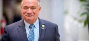 Republican to Retire as Democrats Eye Potential House Seat: Reports