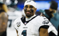 Dawn Staley Reveals Helpful Advice For Eagles’ Jalen Hurts