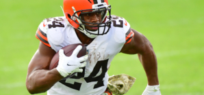 Former Browns RB Nick Chubb Linked to AFC Contender
