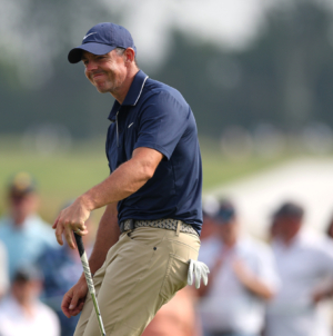 U.S. Open: Rory McIlroy Violently Chucks Club as Misery Continues