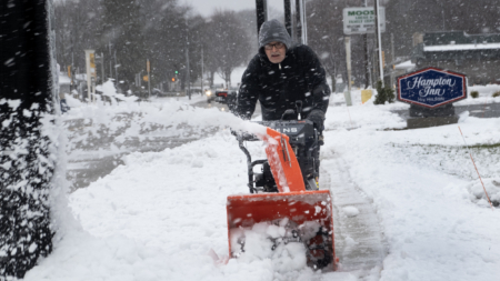 Rare June ‘Winter’ Weather Warning Issued in 2 States As 2 Feet of Snow To Hit