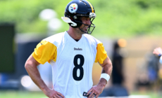 Steelers Predicted to Land Dynamic Aaron Rodgers Replacement