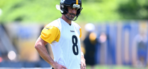 Pittsburgh Steelers QB Aaron Rodgers Doesn’t Hold Back About Mike Tomlin