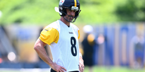 Pittsburgh Steelers QB Aaron Rodgers Doesn’t Hold Back About Mike Tomlin