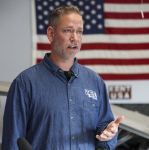 Dan Osborn’s Chances of Beating Republican Pete Ricketts in Nebraska