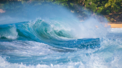 Hundreds of Thousands Warned of ‘Dangerous’ 14-Foot Waves