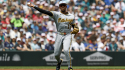 Yankees Reportedly Interested In Pirates Gold Glover After Jazz Chisholm Move