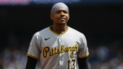 Tigers Reportedly Inquire About Former Gold Glove Third Baseman As Interest Grows