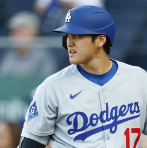 Dodgers’ Dave Roberts Sends Shohei Ohtani Message Amid ‘Drag Down’ Concerns