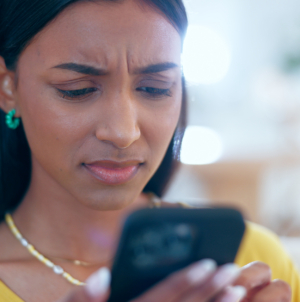 Woman Starts Dating New Boyfriend, Unprepared for Text He Sends 9 Months In