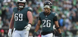Eagles Star Sends Scare Through Philly With Practice Injury