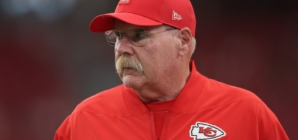Chiefs to Be Without Key Offensive Starter for Multiple Weeks: Report