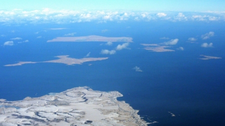 Russia Bans Foreign Ships From Waters Near Disputed Islands