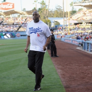 Kevin Gausman Has Message for Dodgers’ Magic Johnson