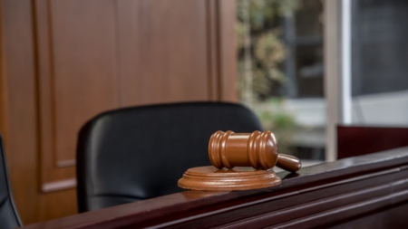 Police Officer Appearing for Court Hearing Without Pants on Shocks Judge