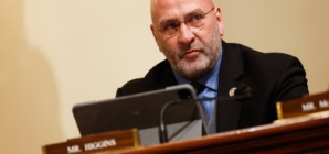 Republican Slammed After Telling SNAP Recipients to ‘Stop Smoking Crack’